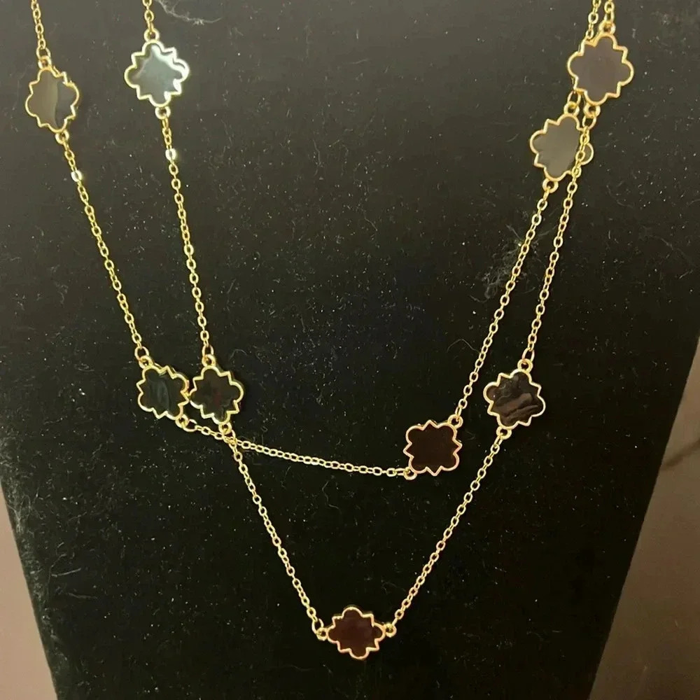 Fashion necklace